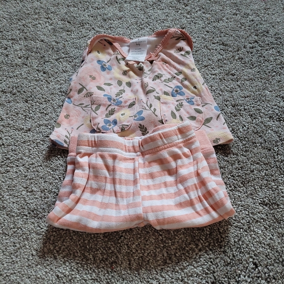 Laura Ashley 2 Piece Outfit 3-6M Peach Ruffles - Picture 2 of 10